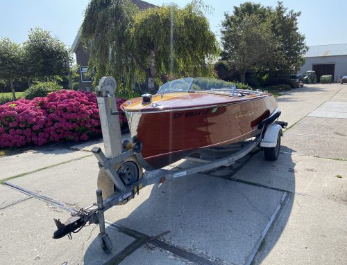 Chris Craft 1600, 4-cilinder benzine