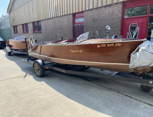 Chris Craft 1800, 6-cilinder benzine